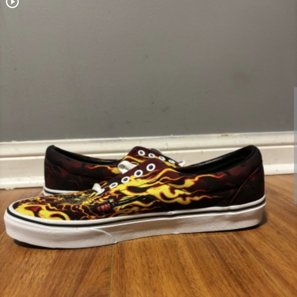 BRAND NEW---Vans Mens Flame Graphic Low-Top Sneakers - Maroon/Yellow/Black - Picture 3 of 4